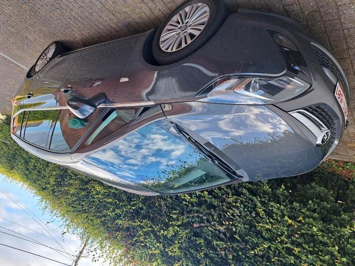 Opel zafira 1.4 benzine automaat, Auto's, Opel, Particulier, Zafira, Cruise Control, Elektrische ramen, Trekhaak, Benzine, 5 deurs