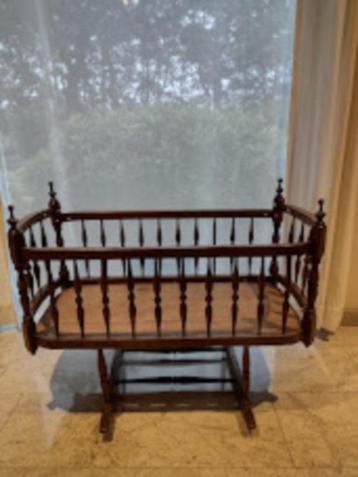 babywiegje beschikbaar voor biedingen