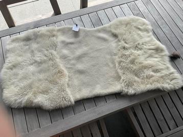 Wowowool deken of tapijt. Nieuw. Beige effen kleur. beschikbaar voor biedingen