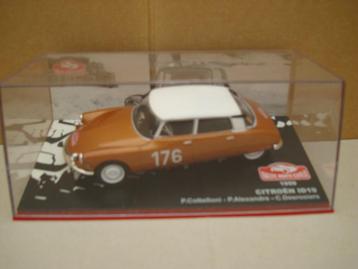 CITROEN ID 19 RALLY MONTE CARLO 1959,OP SCHAAL 1/43.