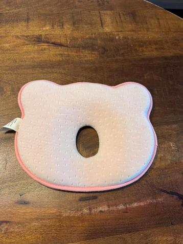 Ergonomische babykussen beschikbaar voor biedingen