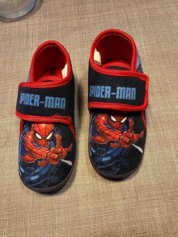 Chaussons Spiderman (taille 32)