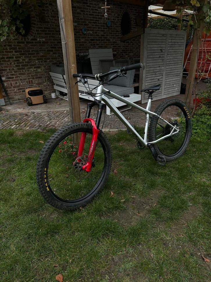 Custom Commencal Meta HT 2021 – High-End Hardcore Hardtail, Fietsen en Brommers, Fietsen | Mountainbikes en ATB, Zo goed als nieuw