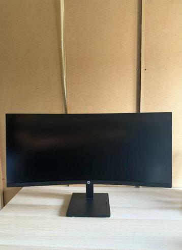 HP P34hc G4 WQHD USB-C Curved monitor beschikbaar voor biedingen
