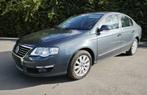 Vw Passat  2L tdi Euro5 196.000km Très belle, Auto's, Stof, Metaalkleur, 4 cilinders, 124 g/km