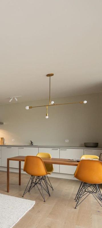 Moderne goudkleurig plafondarmatuur beschikbaar voor biedingen