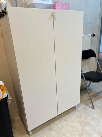Badkamer kast beschikbaar voor biedingen