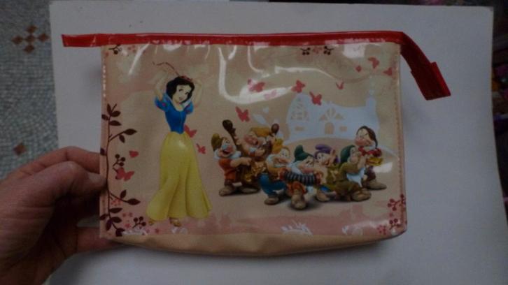 Toilettas Sneeuwwitje Disney, Verzamelen, Disney, Zo goed als nieuw, Overige typen, Sneeuwwitje of Doornroosje, Ophalen of Verzenden