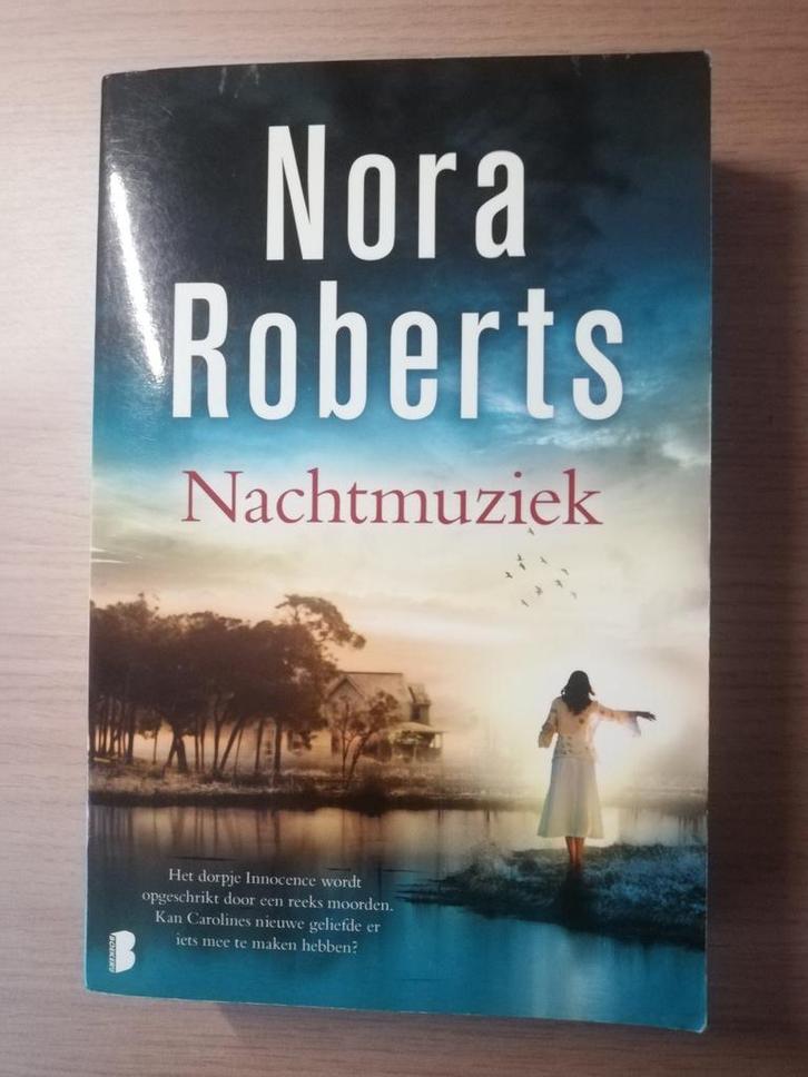 Nora Roberts - Nachtmuziek, Boeken, Thrillers, Gelezen, Ophalen of Verzenden