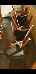 6 stoelen en 2 tafels - alles 80€, Huis en Inrichting, Stoelen, Ophalen, Gebruikt