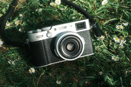 Fujifilm X100V met WCL-X100, Audio, Tv en Foto, Fotocamera's Digitaal, Zo goed als nieuw, Ophalen of Verzenden