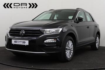 Volkswagen T-Roc 1.0 TSI UNITED - NAVI - DAB - APPLE CARPLA beschikbaar voor biedingen