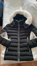 De jas is brand nieuw geen schade de € 50 maximaal, Kleding | Dames, Jasjes, Kostuums en Pakken, Ophalen