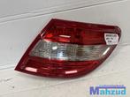 MERCEDES C KLASSE W204 Sedan rechts achterlicht 2007-2014, Gebruikt, Mercedes-Benz AG, Mercedes-Benz, Mercedesstrasse 120
70372  Stuttgart, DE