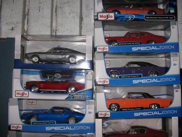 diverse nieuwe  modelauto's op 1/18 beschikbaar voor biedingen