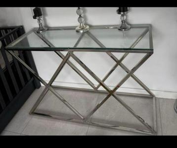 Eric kuster sidetable beschikbaar voor biedingen