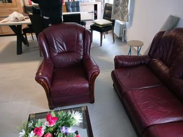Bourgondische lederen lounge viduel beschikbaar voor biedingen