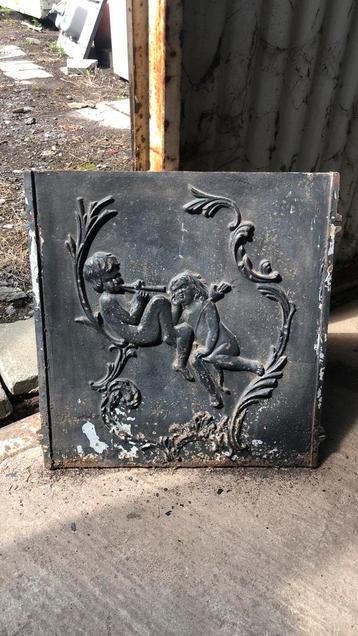 Taque de foyer en fonte beschikbaar voor biedingen