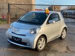 Toyota iQ 1.33i VVT-i Premium, Auto's, 4 zetels, Zwart, 72 kW, Leder