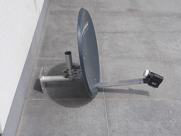 Antenne parabolique TRIAX 60cm TV Vln + quad LNB + support m