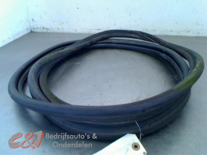 Achterkleprubber van een Peugeot Partner, Auto-onderdelen, Carrosserie, Peugeot, Gebruikt, 3 maanden garantie, Ophalen of Verzenden