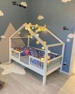 Super tof wit gelakt Bedhuisje incl matras, Kinderen en Baby's, Kinderkamer | Bedden, Ophalen, Gebruikt, Matras