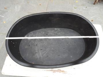 Hondenmand XL in zwarte PVC beschikbaar voor biedingen