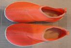 dunne nylon sloffen met gaatjes mt 37, Ophalen of Verzenden, Gebruikt