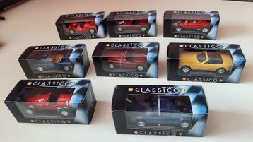 Collection de 8 voitures miniatures série Classico