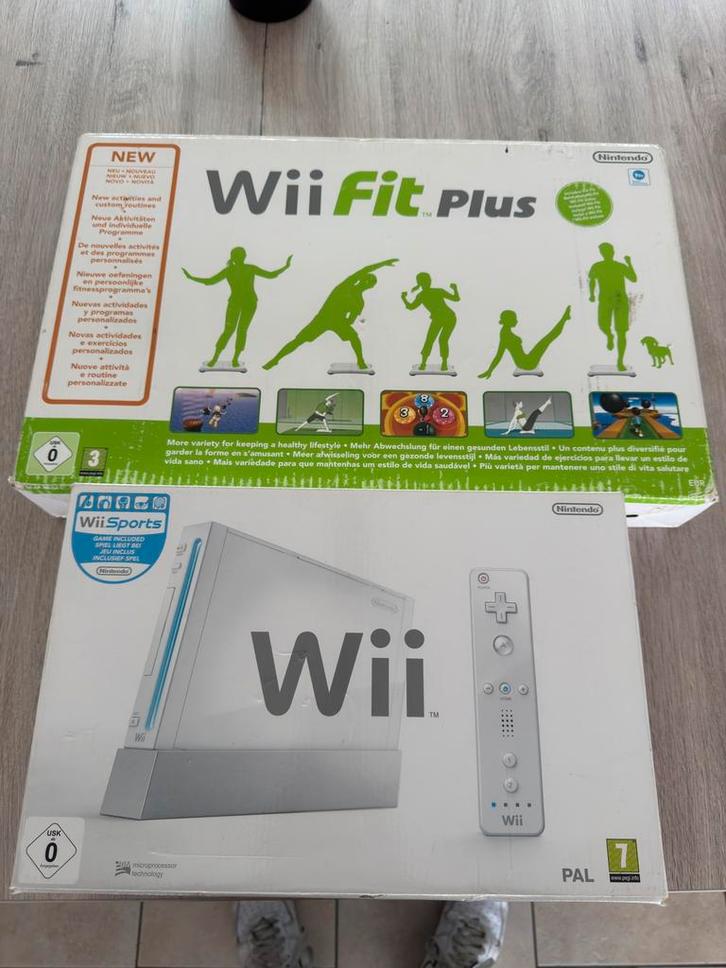 Nintendo Wii + balance board, Games en Spelcomputers, Spelcomputers | Nintendo Wii, Zo goed als nieuw, Met 1 controller, Met games