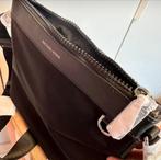 Sac à bandoulière Michael Kors noir neuf avec étiquette, Bijoux, Sacs & Beauté, Sacs | Sacs à bandoulière, Noir, Cuir, Neuf