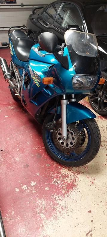SUZUKI GSX 600 F beschikbaar voor biedingen