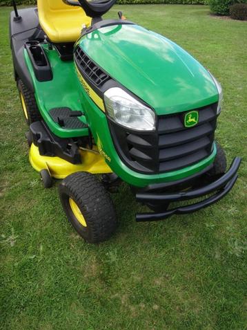 John Deere tractormaaier beschikbaar voor biedingen
