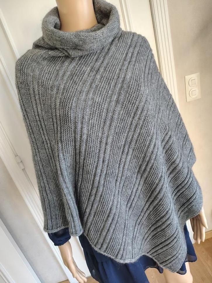 Poncho met rolkraag van esprit, Kleding | Dames, Truien en Vesten, Zo goed als nieuw, Grijs, Ophalen of Verzenden