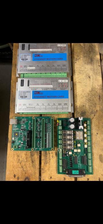 CNC Sturingen / Motion card beschikbaar voor biedingen