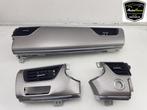 DIVERSEN Dashboardlijst Renault Arkana (RJLL) (01-2020/-), Auto-onderdelen, Gebruikt, Renault