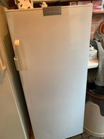 Verticale diepvriezer van SIEMENS, Elektronische apparatuur, Vriezers en Diepvrieskisten, Gebruikt, Tussenbouw, Minder dan 60 cm