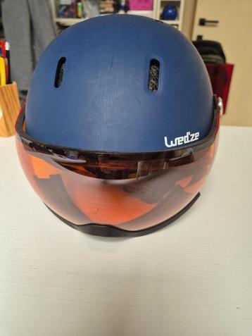 Skihelm beschikbaar voor biedingen