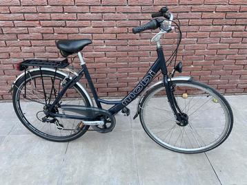 Damesfiets in zeer goede staat beschikbaar voor biedingen
