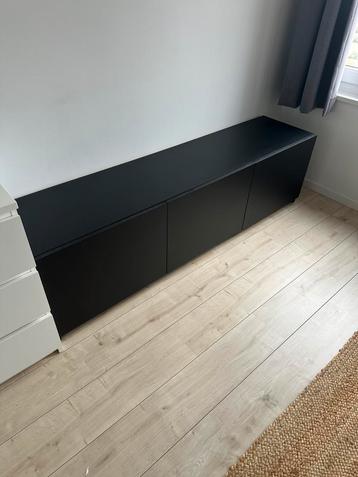 Tv Meubel  beschikbaar voor biedingen