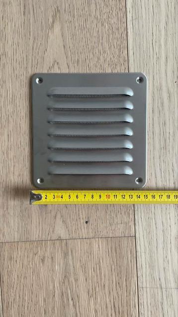 Ventilatierooster  beschikbaar voor biedingen