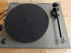 Rega RP1 met performance pack, Ophalen of Verzenden, Gebruikt, Platenspeler