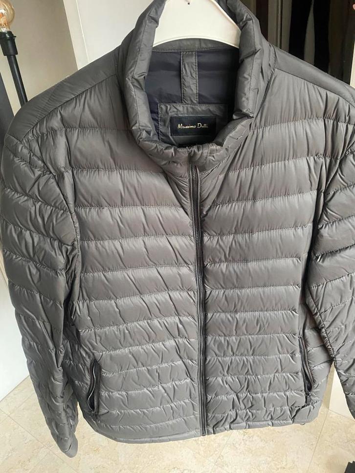 Massimo dutti heren donsjas vest jas, Kleding | Heren, Jassen | Winter, Zo goed als nieuw, Maat 56/58 (XL), Grijs, Verzenden