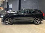 Volvo XC60 B4 R-Design PANO. Dak | H & K Sound | 360 CAM. |, Auto's, Volvo, 197 pk, Gebruikt, 4 cilinders, Zwart