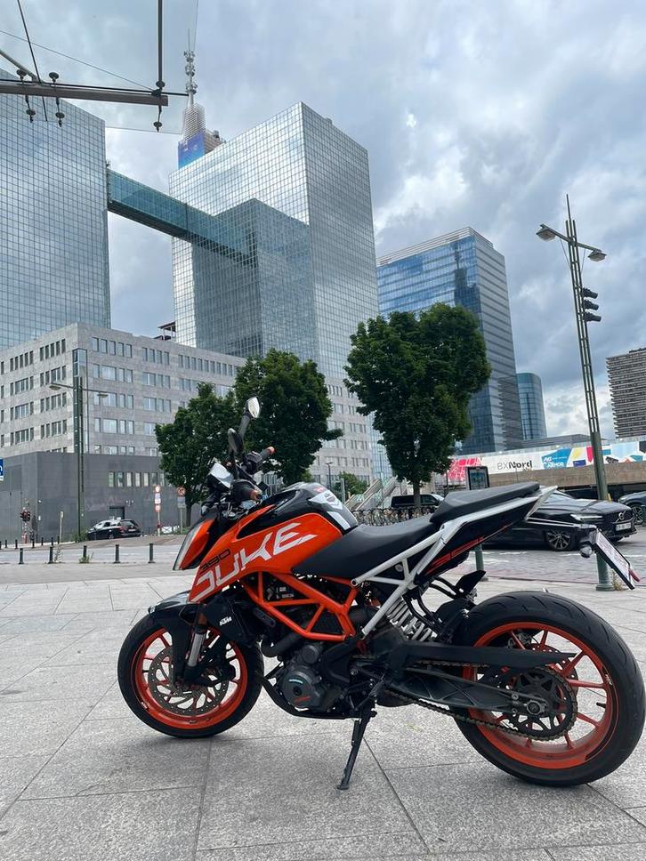 KTM Duke 390, Motos, Motos | KTM, Particulier, 12 à 35 kW, ABS, Éclairage LED, Échappement sport
