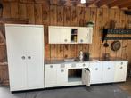 Complete keuken in geëmailleerd plaatstaal - jaren 50/60, Huis en Inrichting, Ophalen, Gebruikt, Staal of Inox, Overige typen