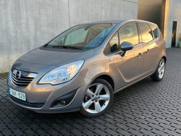 Opel Meriva 1.4i essence 2011 116 000 km