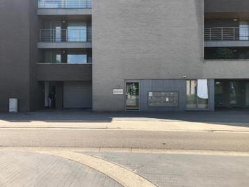 Staanplaats en berging te huur Kuringen beschikbaar voor biedingen