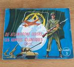 Chromo's boek de Atlantische legers, Ophalen of Verzenden, Gelezen