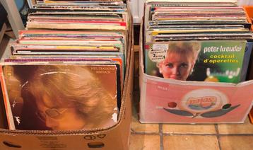 170 stuks vinyl gratis beschikbaar voor biedingen